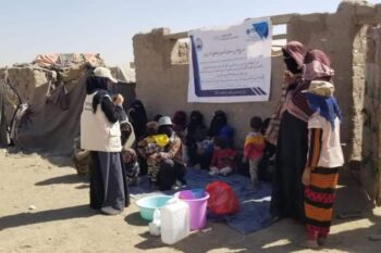 89 households in al-Khamees IDPs hosting site receive training on hygiene and cleanliness from Mona Relief