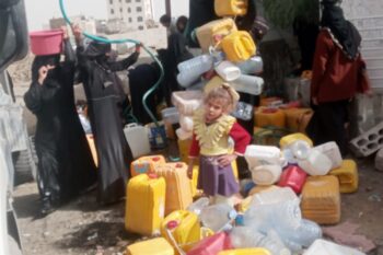 Mona Relief starts providing 40000 liters of clean water weekly in Sana’a city