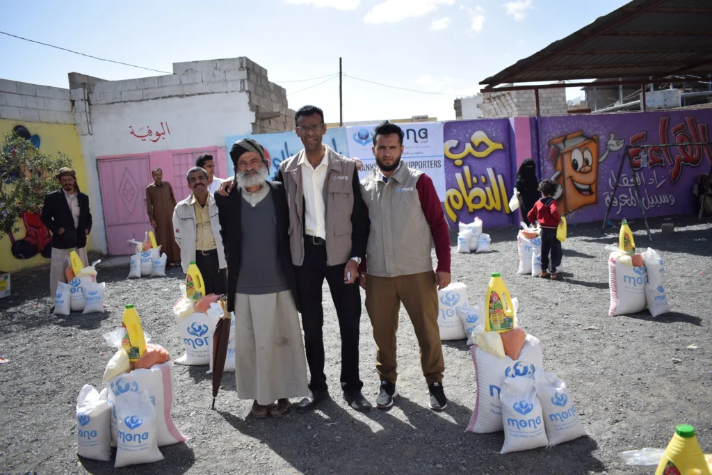 Jewish community in Sana’a receives food aid from Mona Relief